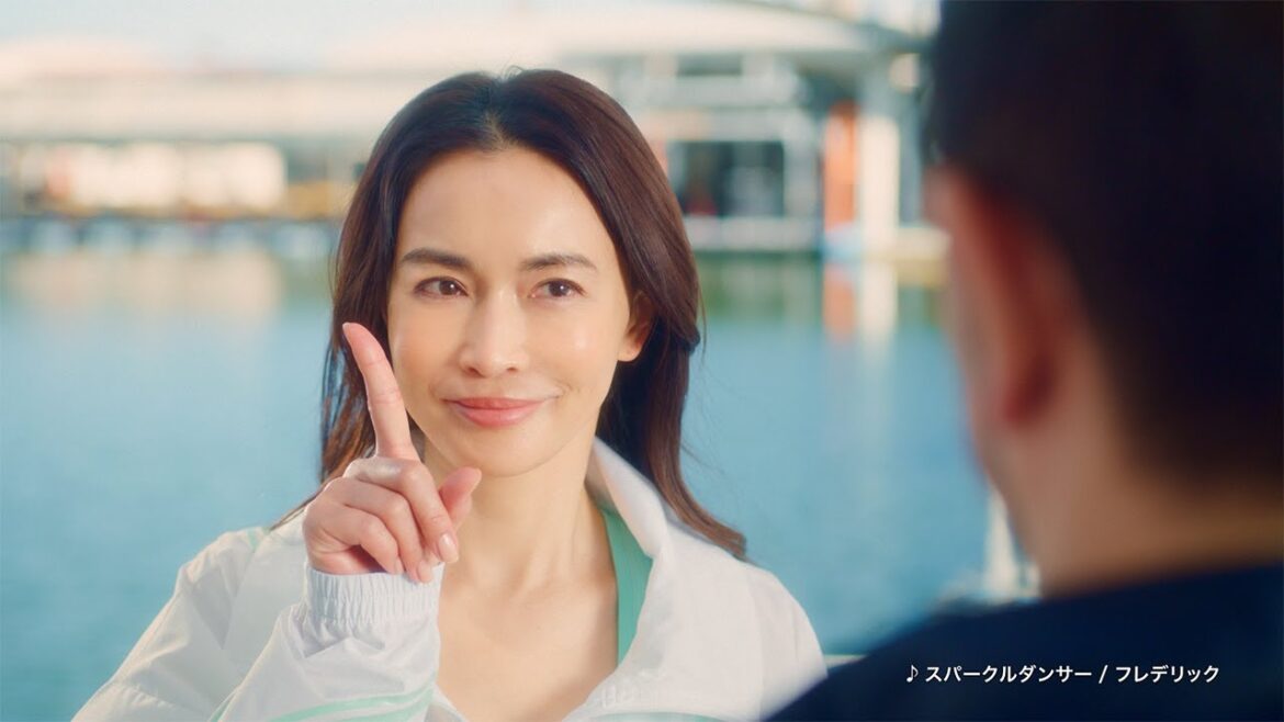 長谷川京子、中村獅童を挑発？　頂点目指し火花バチバチ！　ボートレース新CM「アイ アム ア ボートレーサー」第10話
