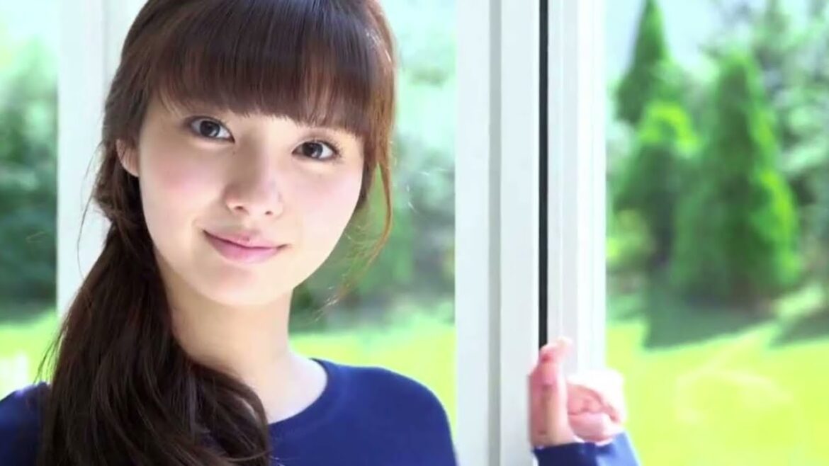 新川優愛