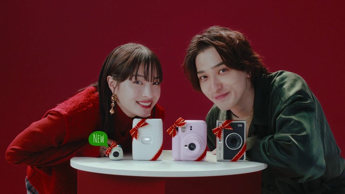 「クリスマスプレゼントにチェキ！」篇TVCM／富士フイルム