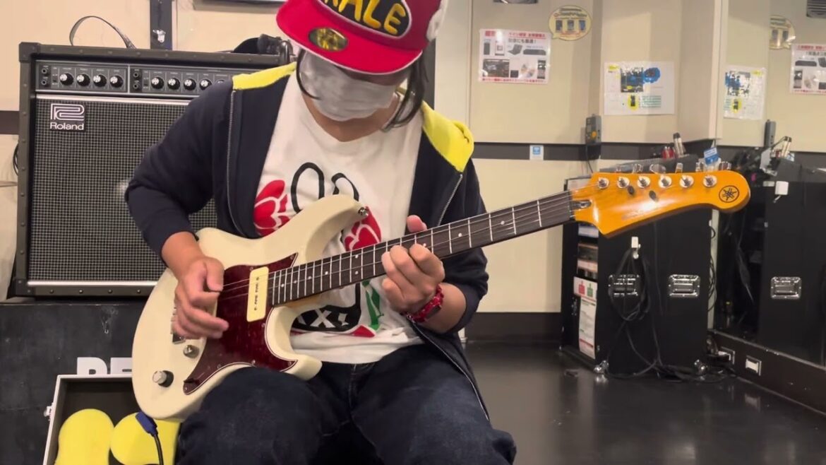 恋人がサンタクロース／松任谷由実 リードギター弾いてみた