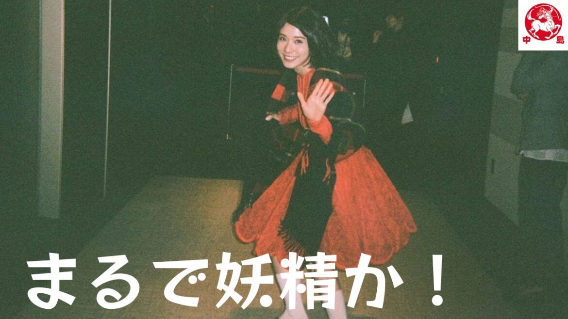 松岡茉優、真っ赤なドレス姿を披露