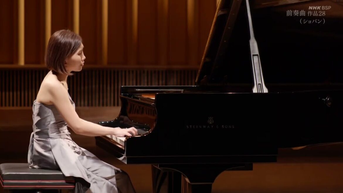 高画質　小林愛実　ショパン　前奏曲作品２８＆英雄ポロネーズ　Aimi Kobayasi    Chopin  Preludes Op. 28 　Polonaise Op.53