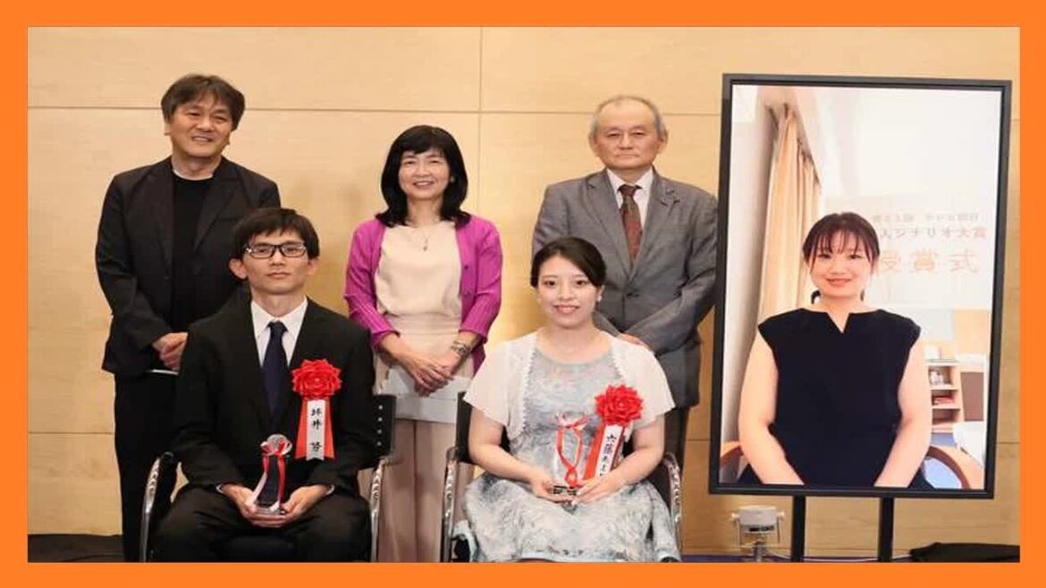 テレビ朝日新人シナリオ大賞:「コンフィデンスマンJP」古沢良太ら輩出のシナリオ賞 大学4年の六藤あまねが大賞に テレビ朝日新人シナリオ大賞:「コンフィデンスマンJP」古沢良太ら輩出のシナリオ賞 大学4年の六藤あまねが大賞に