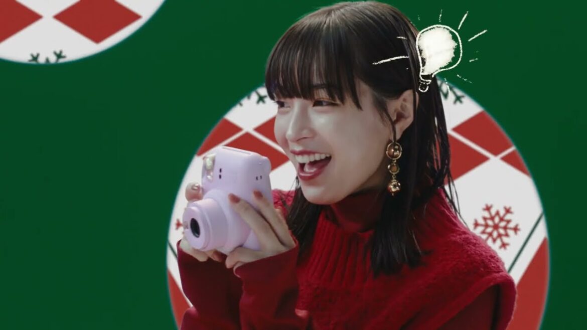 富士フイルム INSTAX“チェキ” シリーズの新CM！ クリスマスならではの華やかな衣装を纏った俳優の広瀬すずさんと横浜流星さんが登場。