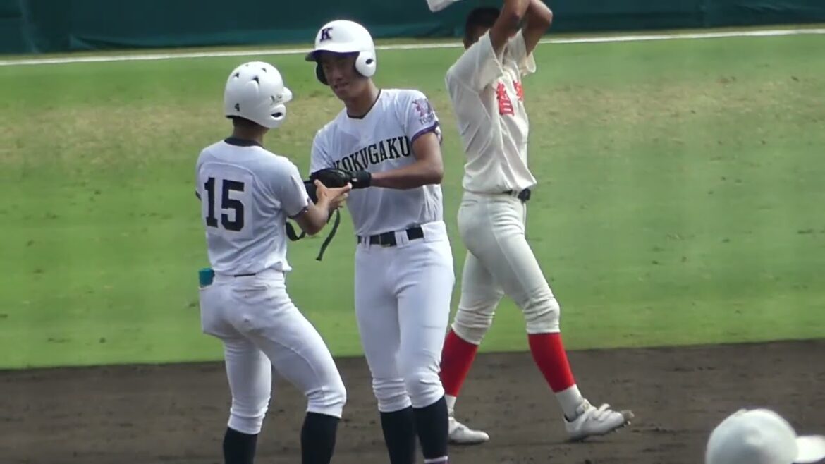 国学院栃木 長田悠也 タイムリーツーベースで勝ち越し(智辯和歌山戦/第104回全国高等学校野球選手権大会)