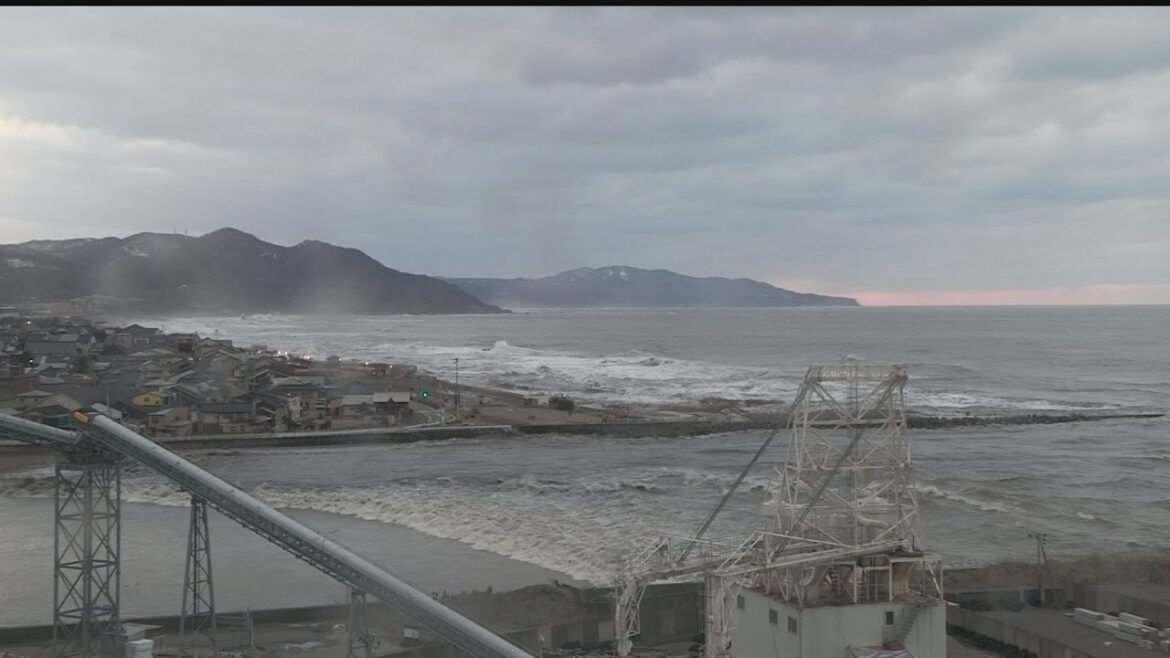 【石川県能登半島地震】2024年1月1日 新潟県上越市直江津港･関川に到達した津波の様子