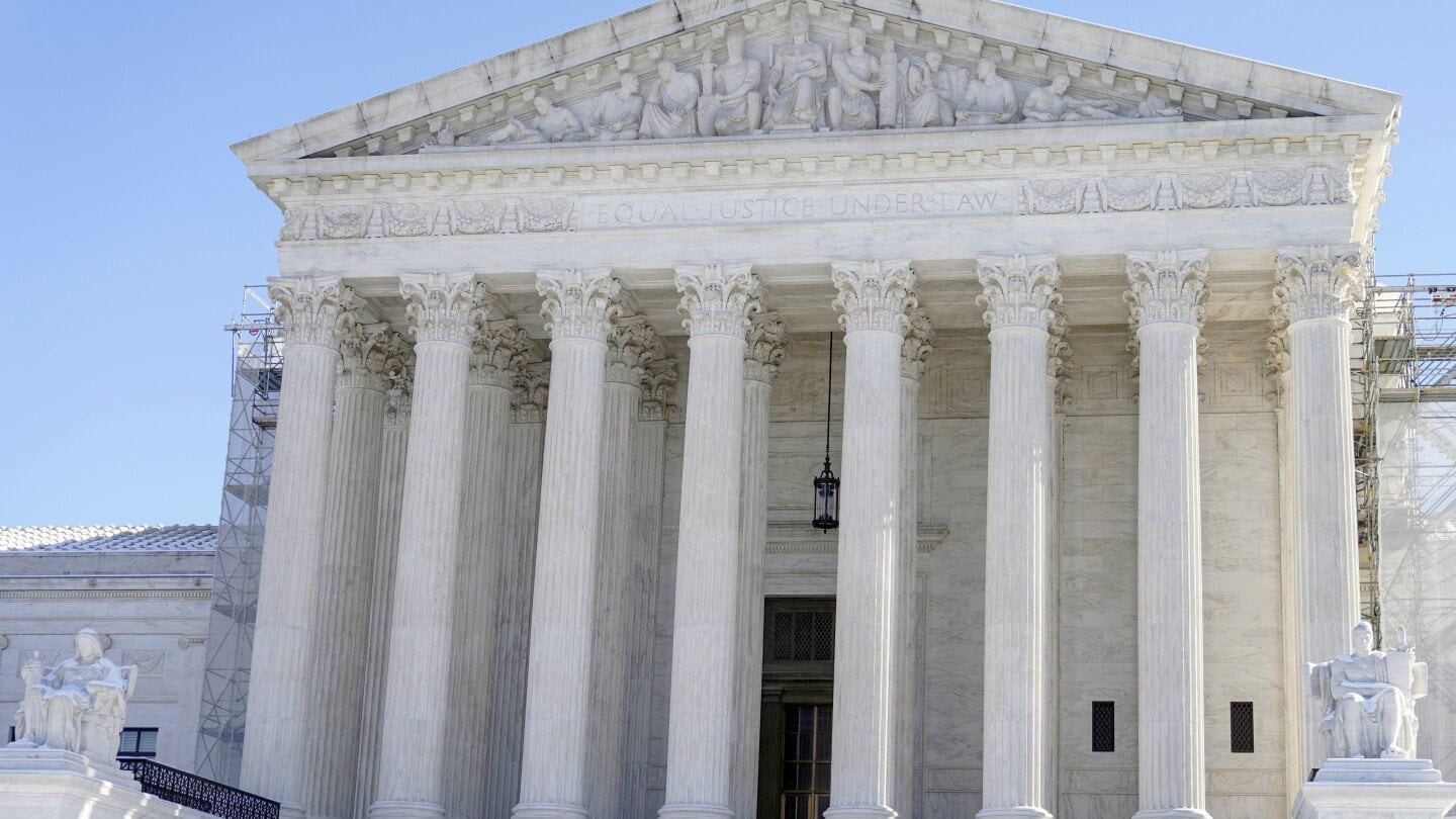 最高裁判所は1月6日の暴動を理由にトランプ大統領に再び大統領になる資格はないという判決を下すよう求められている News WACOCA