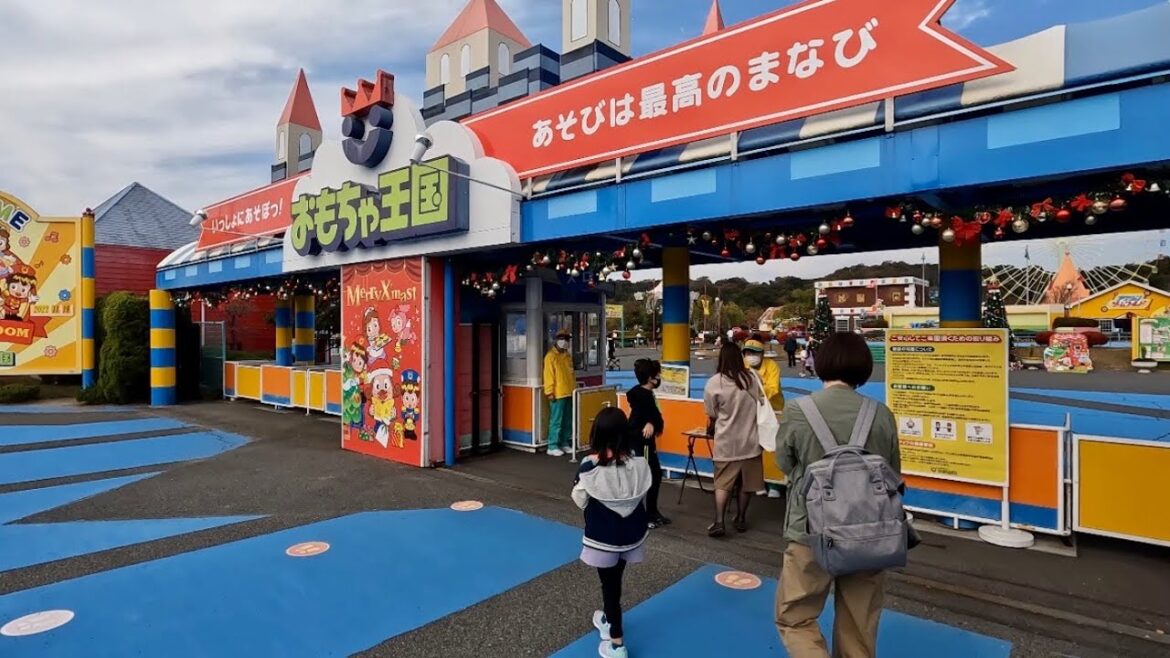おもちゃ王国に遊びに行ったよ！乗り物いっぱい！ゴーカートでは接触事故に⁈Eテレスタジオやトミカ組立工場にピカチュウペタペタ焼き絵も！