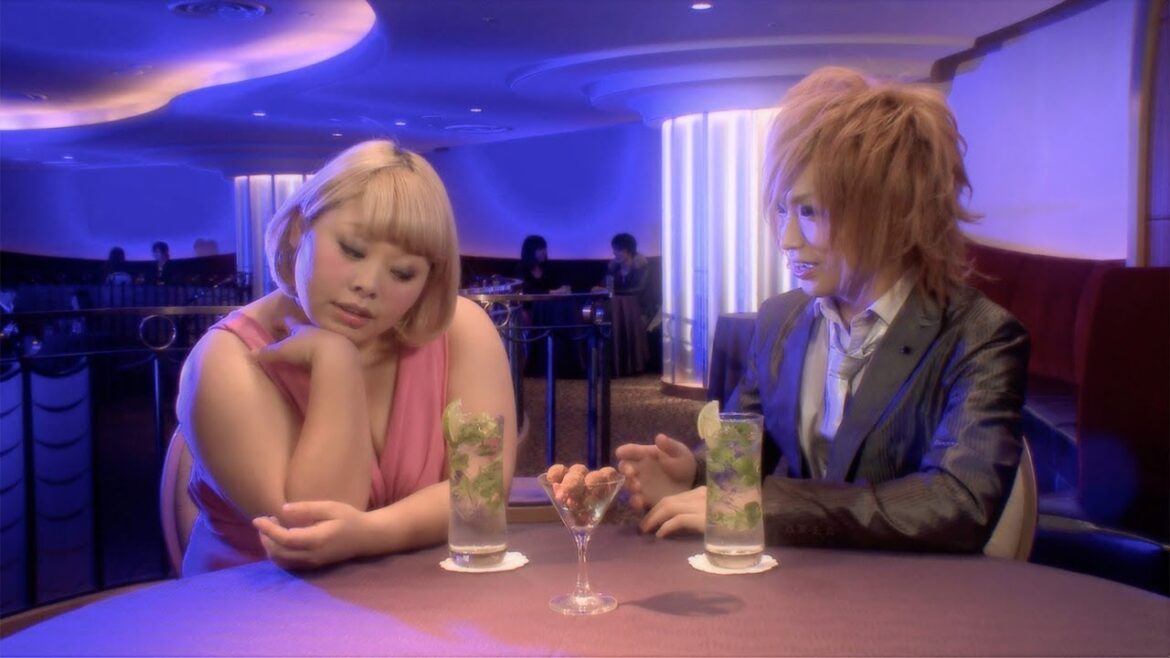 ゴールデンボンバー「酔わせてモヒート」MV