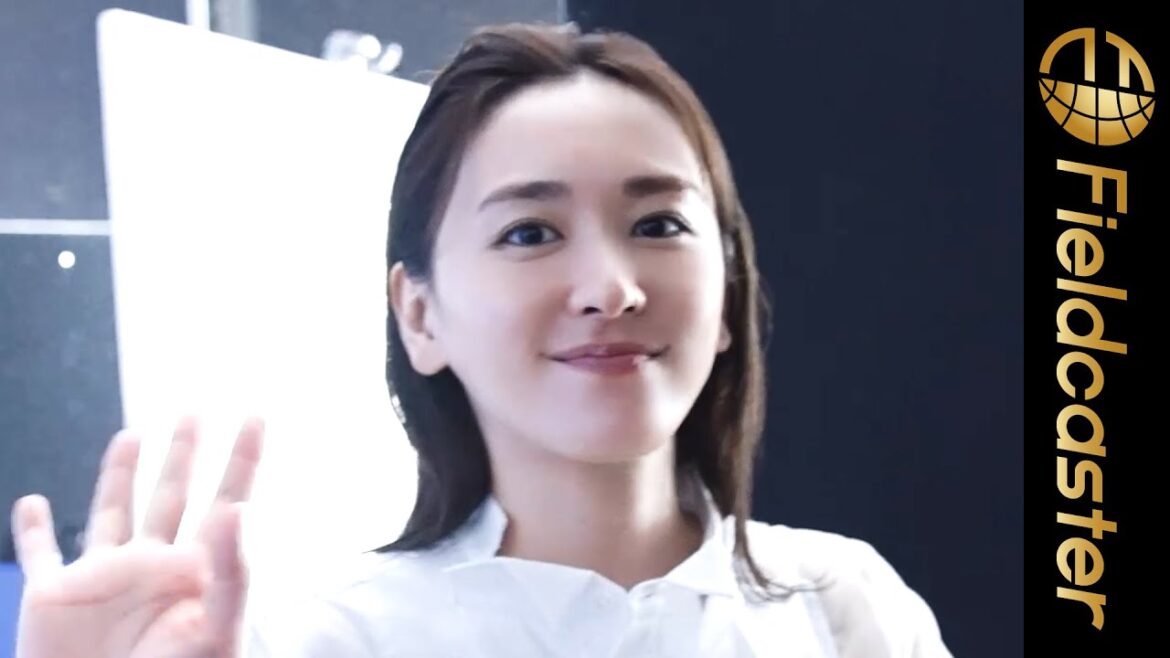 新垣結衣、透明感あふれるガッキースマイルにきゅん！『薬用雪肌精』新CM メイキング＆インタビュー