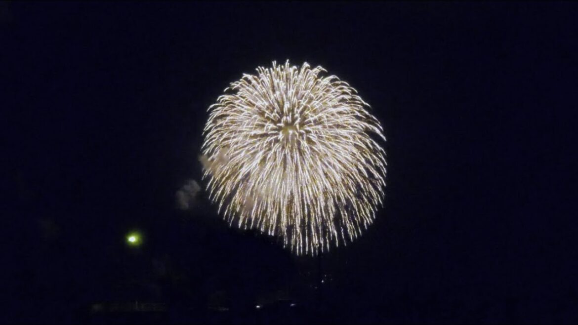 2021年4月29日福島県須賀川市「花火駅伝」花火の力で日本中を笑顔に