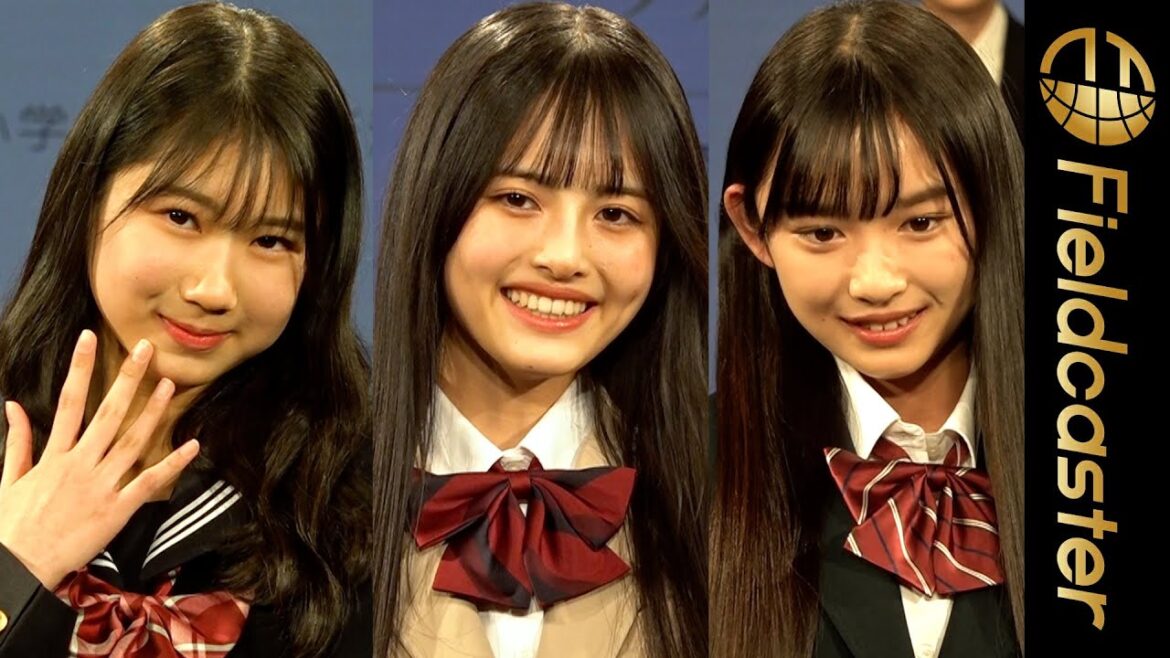 “日本一制服が似合う男女” 　22名がはにかみランウェイ　『第11回日本制服アワード』