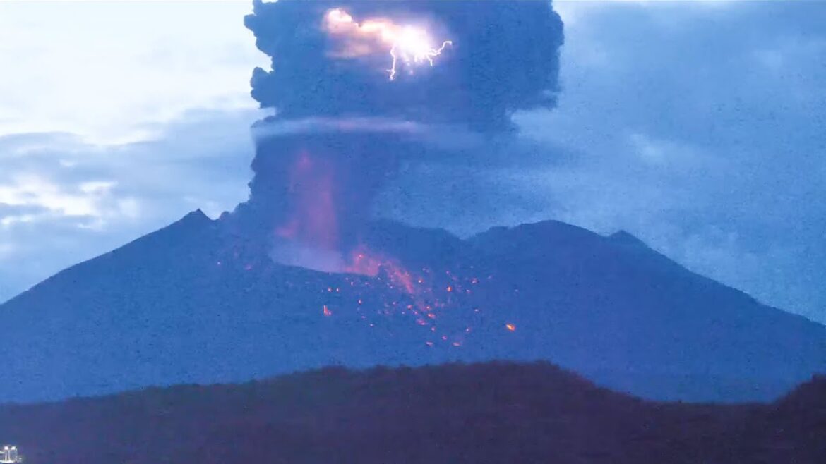 【アーカイブ】桜島で爆発的噴火　噴煙5000メートル( 2024年2月14日 )