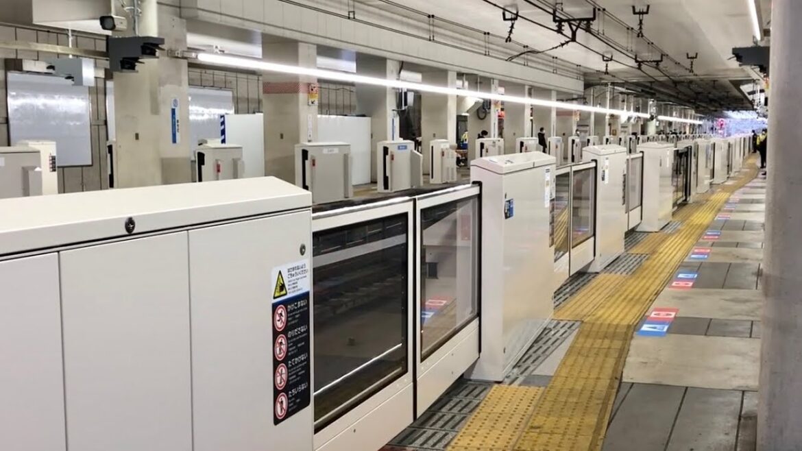 小田急線 町田駅 3・4番ホーム ホームドア稼働