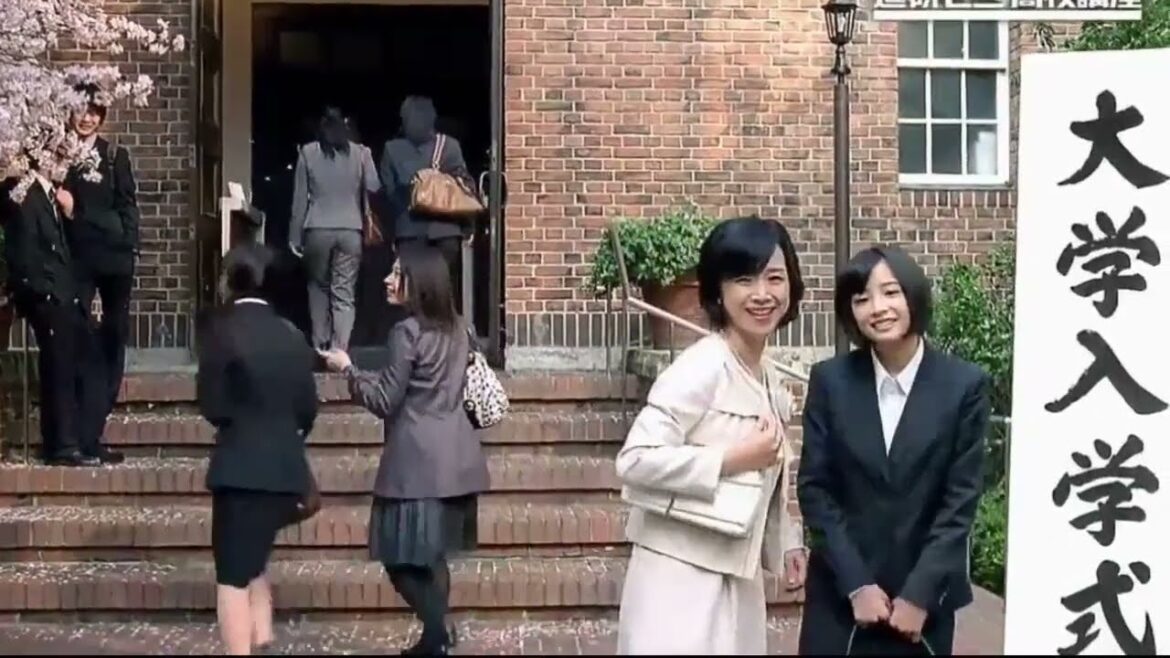 Benesse 進研ゼミ大学受験講座　黒島結菜・広瀬すず