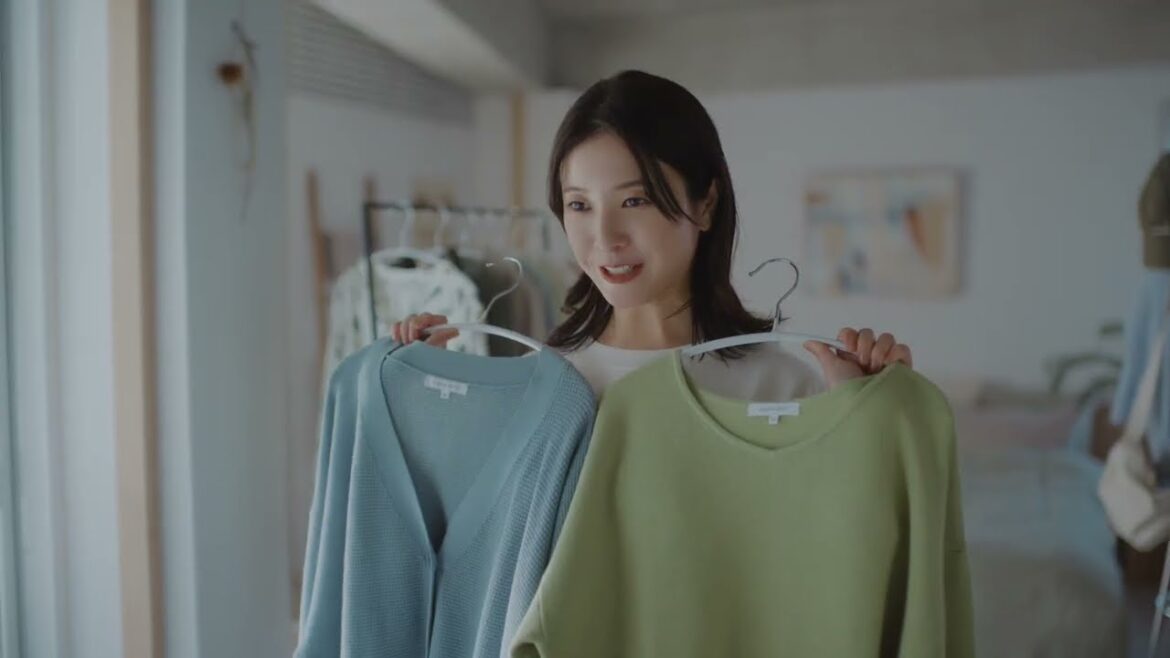 吉高由里子、宮沢氷魚出演／GLOBAL WORK（グローバルワーク）新CM「スッキレイニットは、まちがいない服。」篇　30秒