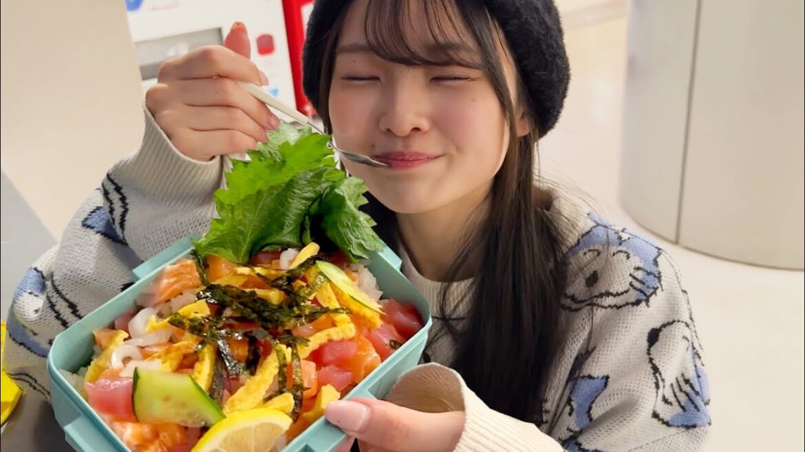【ひな祭り】女子大生のお弁当がまさかのちらし寿司⁉︎🍣