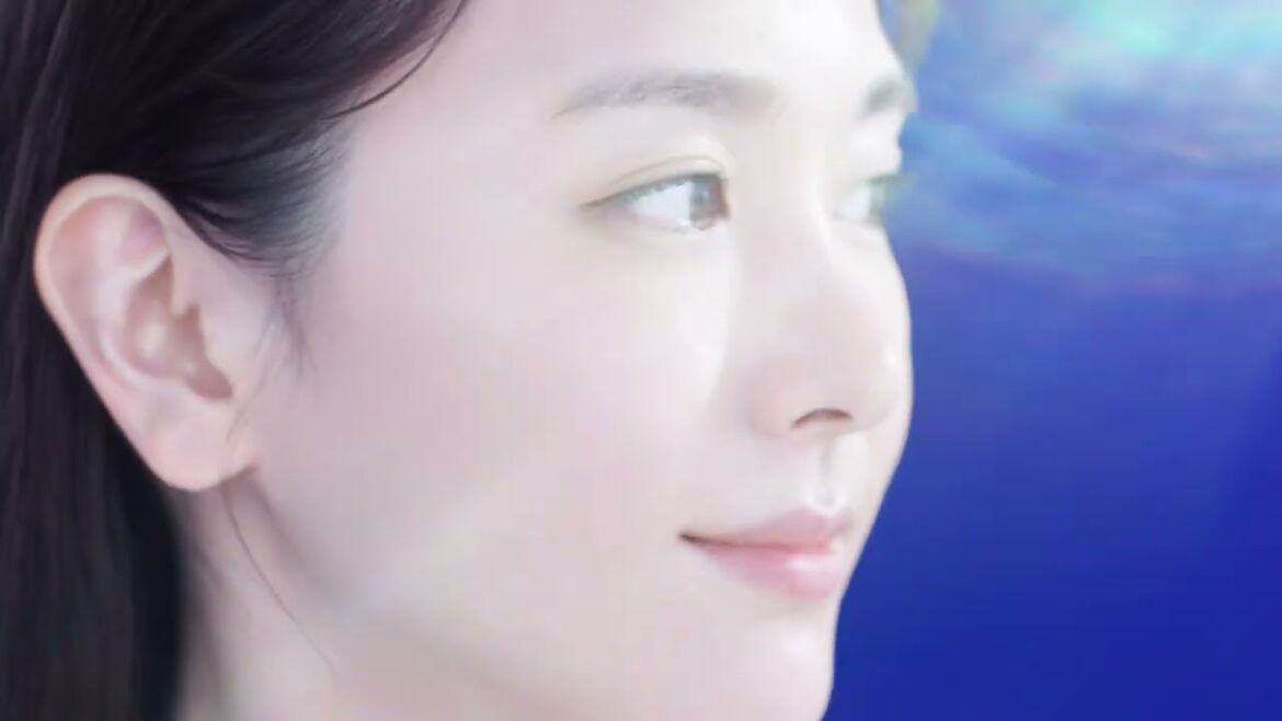 新垣結衣出演／コーセー「雪肌精」新CM「新しい美白のカタチ」篇 30秒