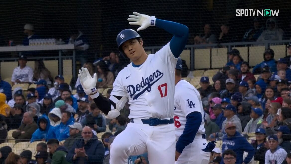 【ドジャース大谷翔平 第1打席はライト前ヒット！】変化球をうまく捕らえ、2試合ぶりの安打でチャンスを広げる！