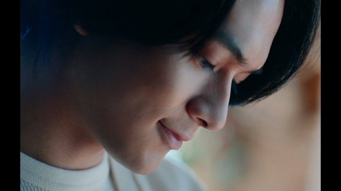 北村匠海、優雅な表情で朝のコーヒーを楽しむ　CM撮影の美術セットに興奮も「家の感じに似てる」　ネスレ新TVCM「未来を想って、コーヒーを選ぶ」篇＆メイキング