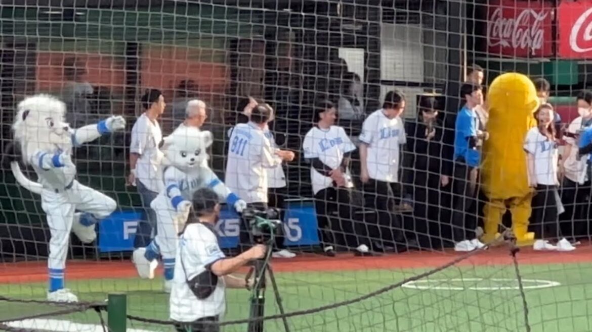 声優蒼井翔太さん、シーパラシー太くん、レオ、ライナ、YUUMIさんで渋滞する試合前【西武vs楽天】2024/4/19
