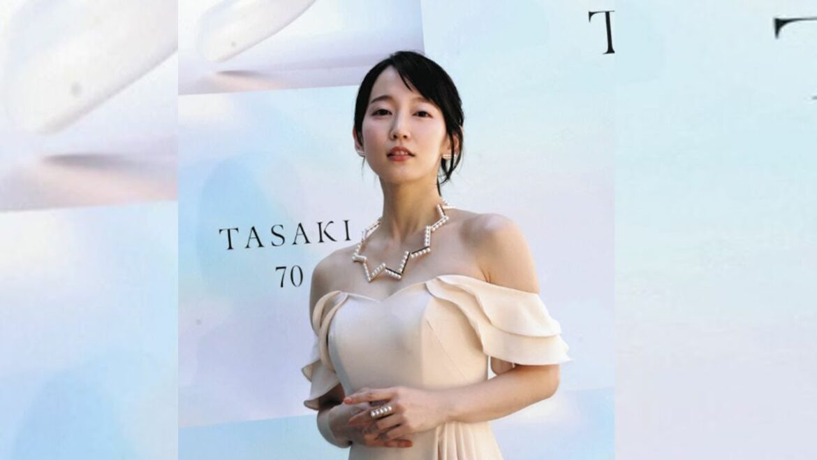 吉岡里帆、「ちょっと長期のお休みを」 事務所移籍後、笑顔で登場 「何年も前から行きたかった」GW予定を明かす.TASAKI • Hirai Momo • TWICE • Yoshioka Riho