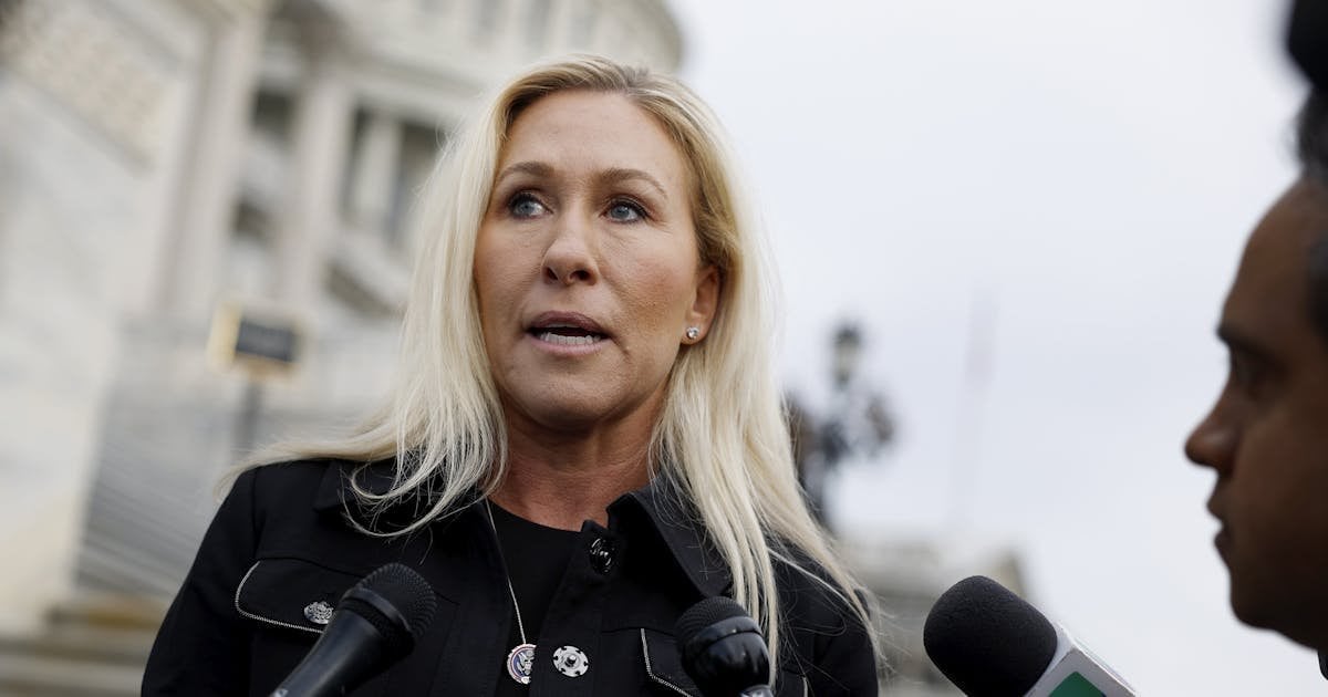 マージョリー・テイラー・グリーンがどこで突然人気を得たのか考えてみましょう? ジョージア州の共和党員はロシアでファン層を築いている