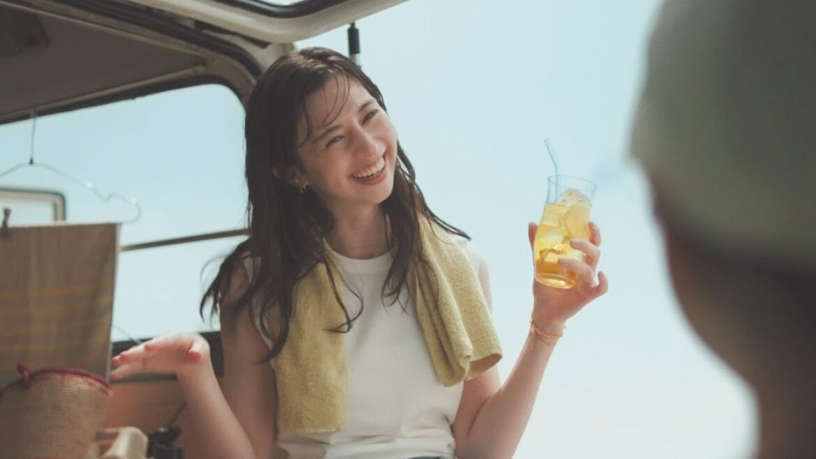 キリン　午後の紅茶　涼しそうな日時計篇　３０秒