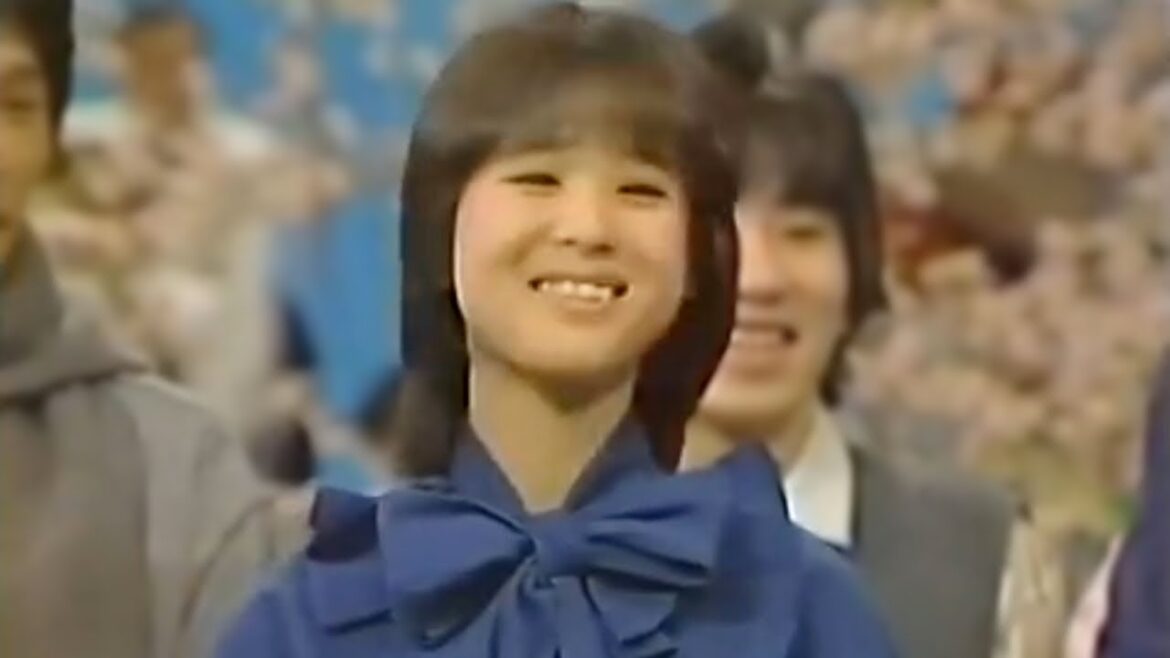松田聖子 - 秘密の花園 [From the 1983 TV show] Seiko Matsuda - Himitsu no Hanazono