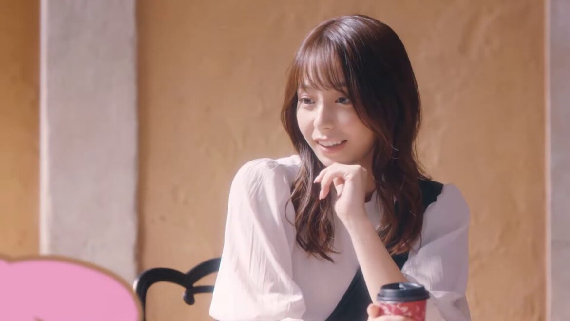 マイメロディが可愛すぎて話題に…「宇垣美里×マイメロディのうがメロさんぽ」（JRA）カフェでまったり篇