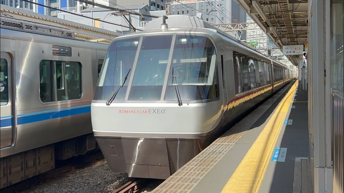 【小田急線】ロマンスカーEXEα南新宿駅通過シーン