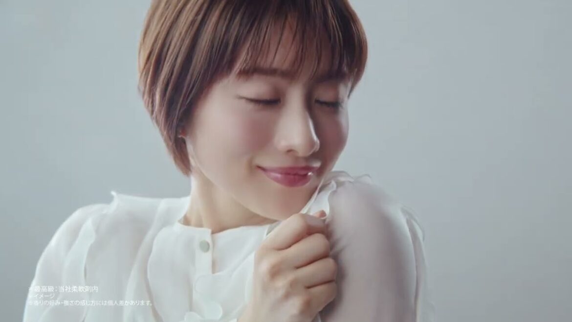 石原さとみ出演／花王「ハミングフレア」新CM「ダイヤモンドアロマ登場」篇