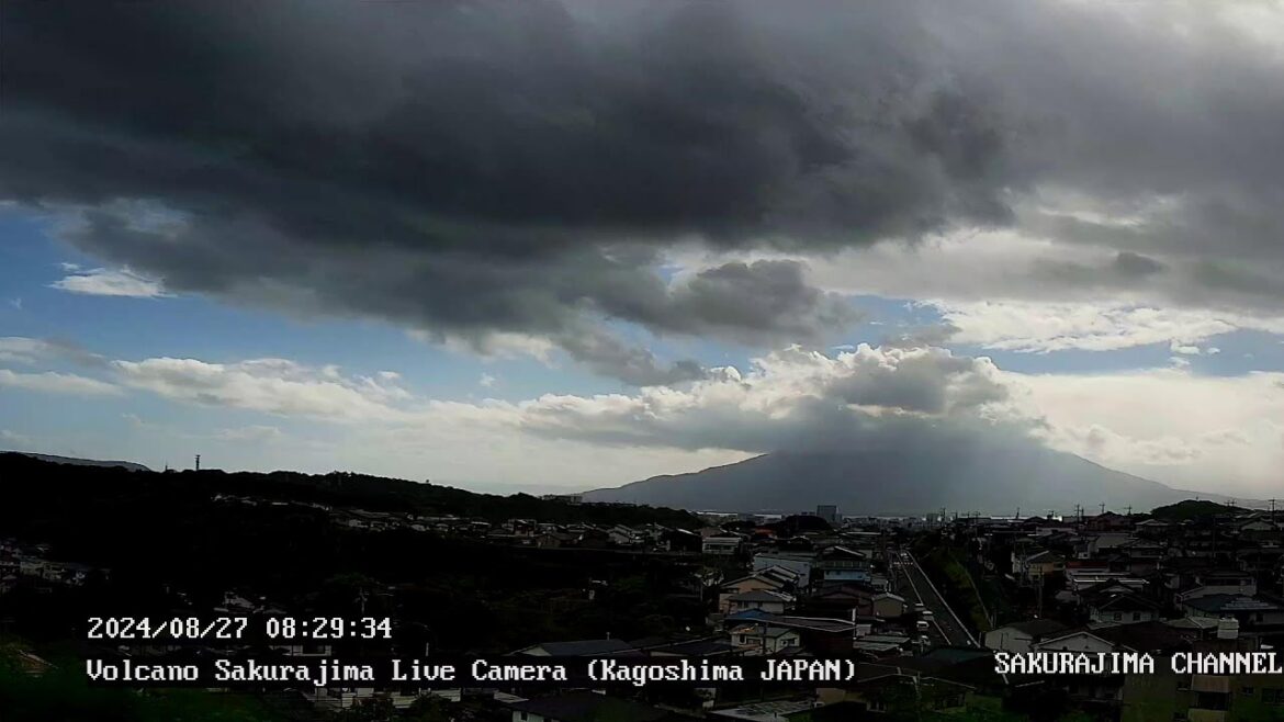 【絶景LIVE】桜島ライブカメラ（噴火・雲海・朝焼け） live camera  volcano-Sakurajima(Aira) ,Kagoshima,Japan