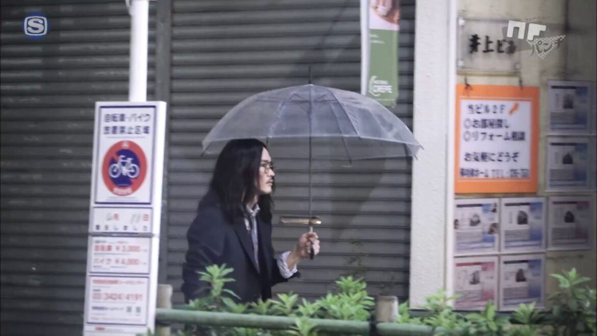 絶対バレない男 at 餃子の王将 下北沢店付近 / 山口一郎（サカナクション）