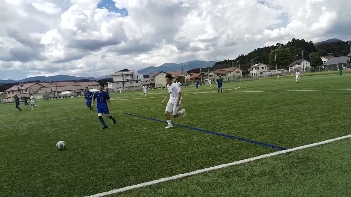 広島　シニアサッカー　県リーグ　４０代 　三原クラブ（靑）VS 呉四十雀さん（白）　06/09/16(月祭日) 大朝新庄グランド　ぶーすか倶楽部  その２