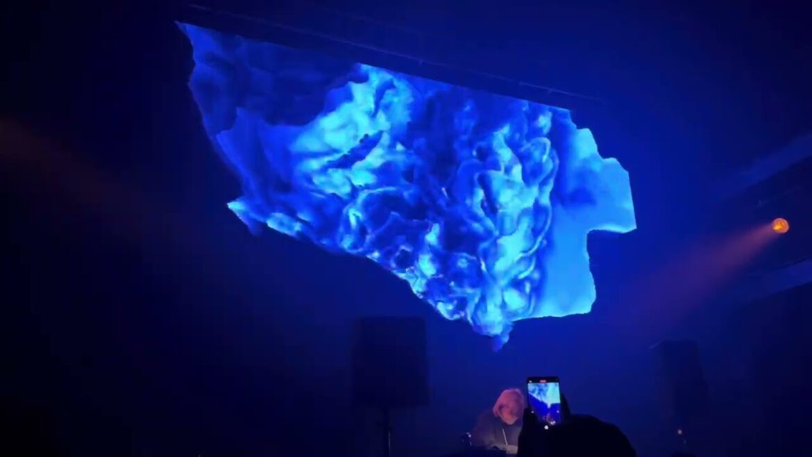 小室哲哉（globe、GABALLなど） Tetsuya Komuro at Shibuya WOMB