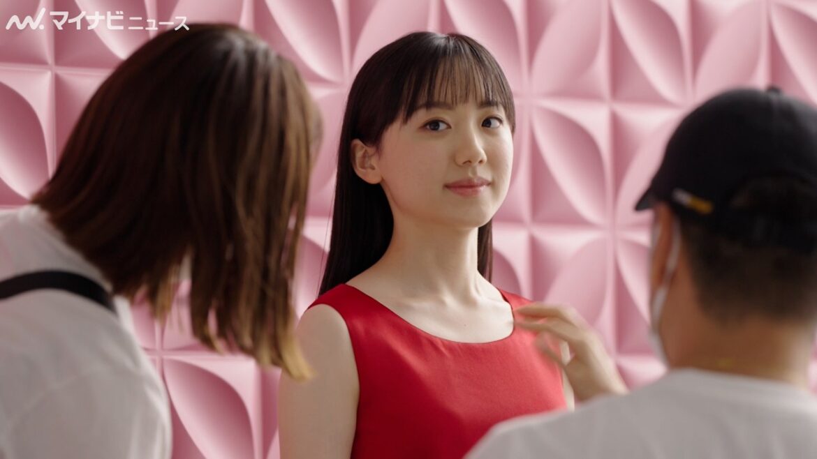 芦田愛菜、20歳をむかえすっかり大人な表情に！クレバーさを感じるインタビューも LION「hadakara 増える泡ボディソープ」新CM『20倍増える！？泡』編＆メイキング＆インタビュー公開