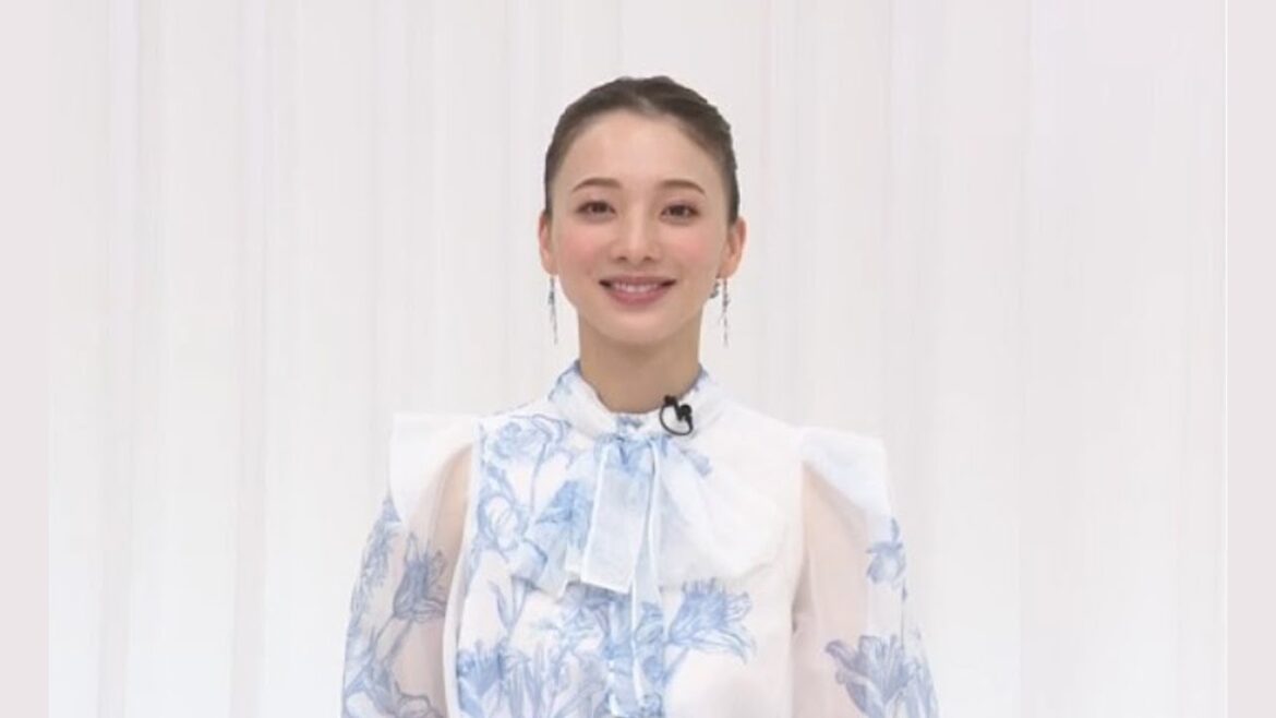 宝塚音楽学校卒業生インタビュー　夢白 あや（2023年公開）