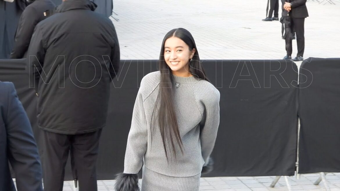 Mitsuki Kimura 木村 光希 attends the Louis Vuitton Paris Womenswear Spring Summer 2025