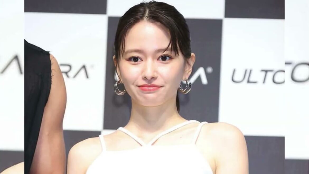 意味深なタトゥー右手お腹タッチも…Hiroとの結婚動画が話題の山本舞香、直情女優が見せた6年前の小松菜奈との確執場面が再沸騰
