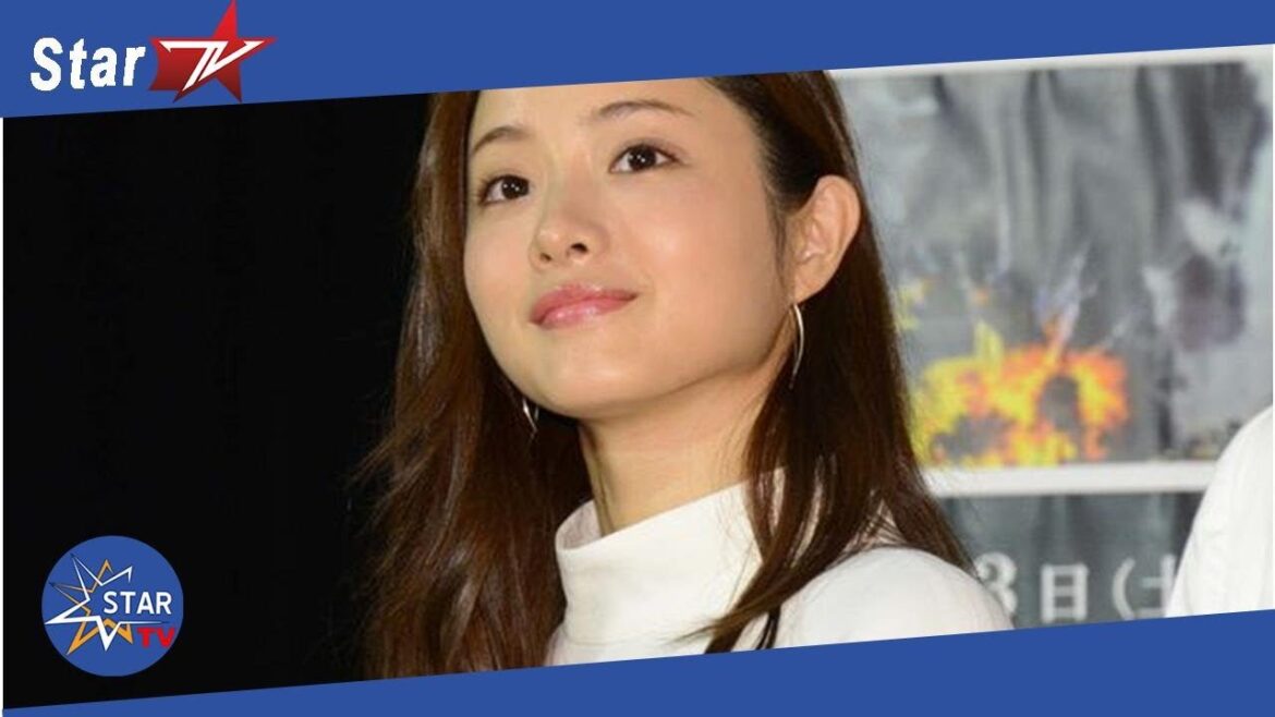 石原さとみ　３７歳近影に「え、」「うそ…」「信じられない」ネット動揺「集中できない」