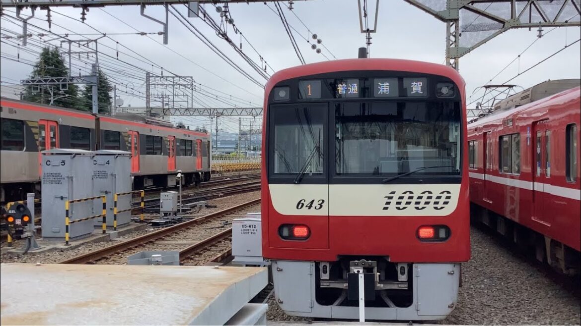 ECOMO02が出場前の小田急線新型車両5063と連結！小田急線5463〜5063編成+ECOMO02の入換と切り離し！都営浅草線33T特急京成高砂行き5513-8！【令和6年10月18日金曜日】