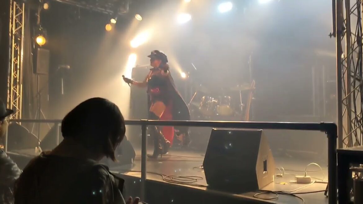 『深田恭子コピー 天才ドロンボー＆高見沢俊彦コピー(ヤッターマンのうた』in郡山＃9「今宵はON THE ROCK!」歌 三浦雅子