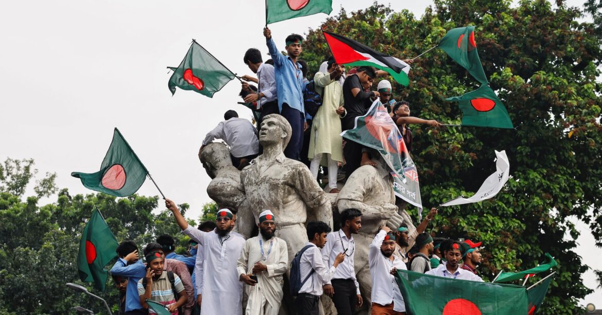 バングラデシュ暴動死者は1500人に、当初発表大きく上回る | ロイター バングラデシュ暴動死者は1500人に、当初発表大きく上回る | ロイター
