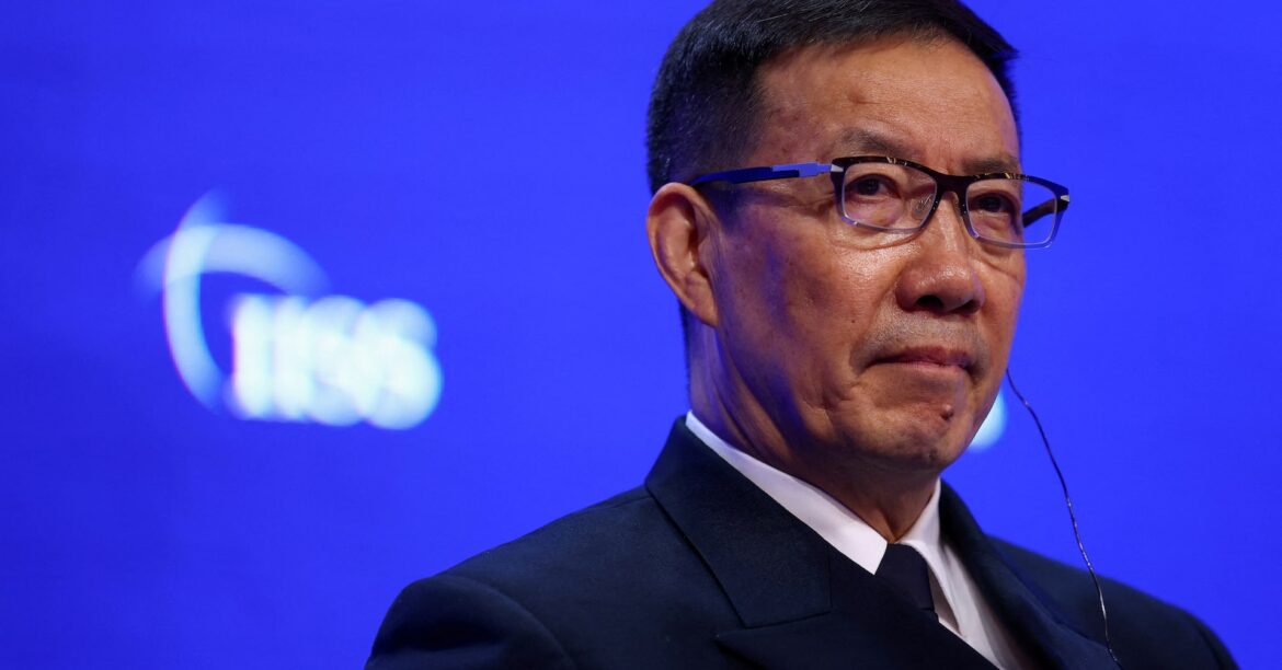 中国国防相が米国防長官との会談拒否、「残念」とオースティン氏 | ロイター