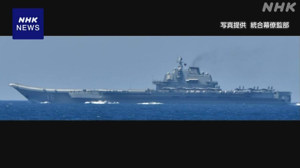 中国海軍空母など3隻 一時 日本の接続水域に入る 空母航行は初 | NHK
