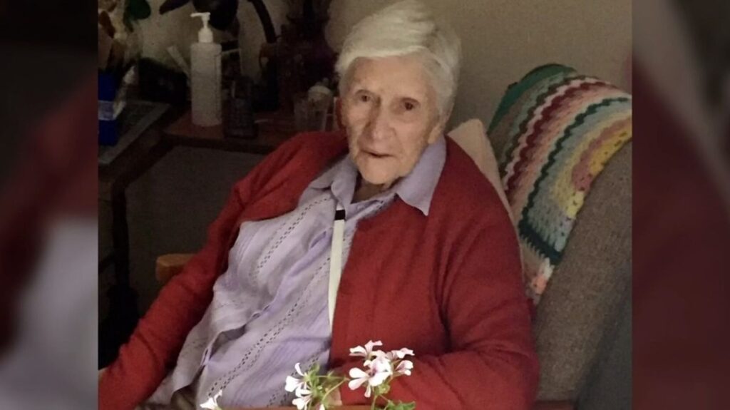 ９５歳にテーザー銃使用の警官、過失致死で有罪　豪 - CNN.co.jp