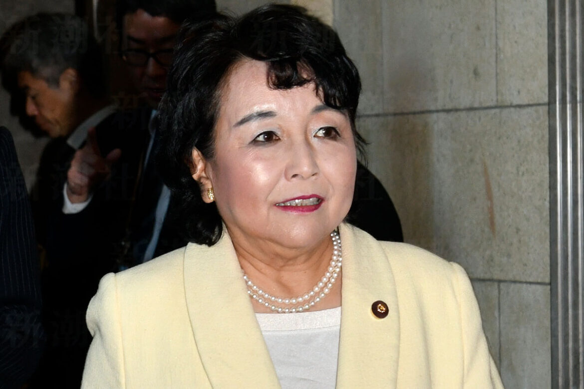 「双子の娘さんの食事を作り奥様を支えた」 火災で亡くなった猪口邦子議員の夫・孝さんの心優しき素顔 「仲むつまじい夫婦として有名」 - デイリー新潮
