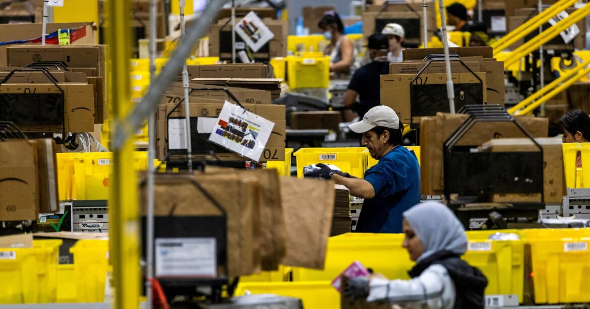 米サイバーマンデー、各社が割引強化　ブラックフライデー不振で | ロイター