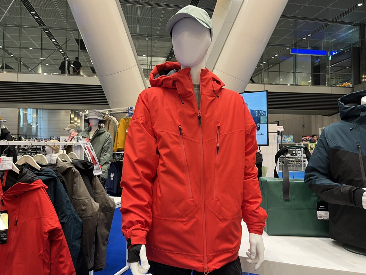 【ワークマン】4900円でスノボ・釣り・バイクにも使えるウェアがコスパ最強！　この冬に買いたい「防寒・防水ウェア」5選【2024年12月最新版】（1/2） | ウェア ねとらぼリサーチ